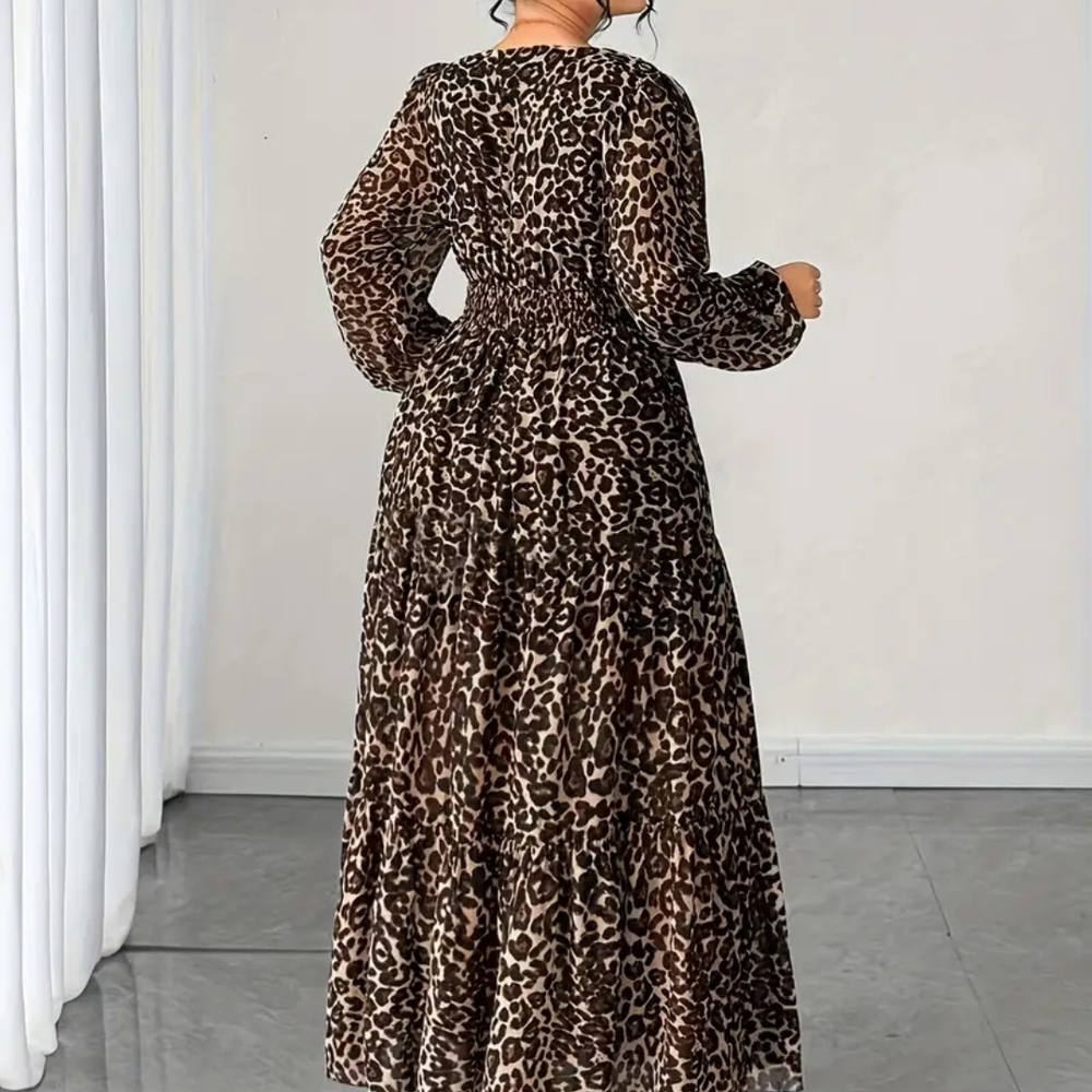 Elegant Leopard Print Maxi Dress - Picture 2 of 2